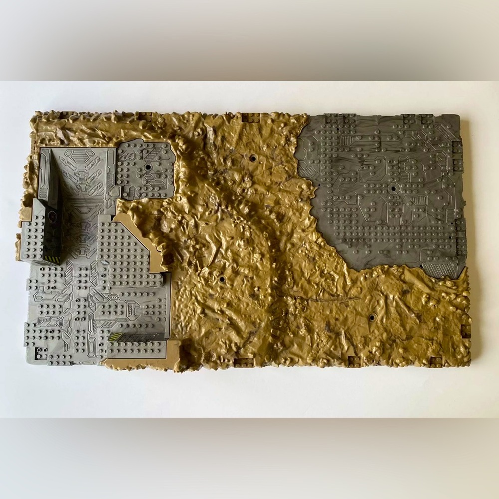 Mega Bloks HALO BATTLESCAPE 22.5" x 13" Desert Terrain Large Baseplate AM17831